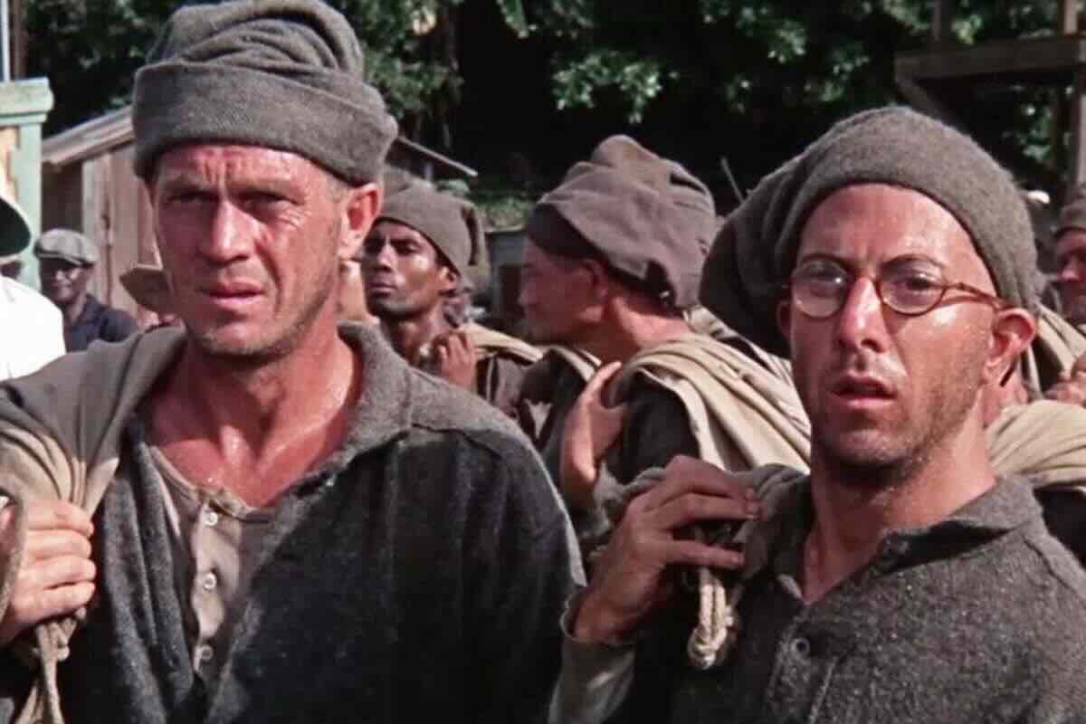 5 curiosità sul film Papillon in onda questa sera: il capolavoro con Steve McQueen e Dustin Hoffman