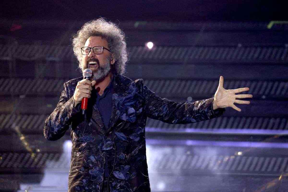 Cosa è la paralisi di Bell che ha colpito Simone Cristicchi