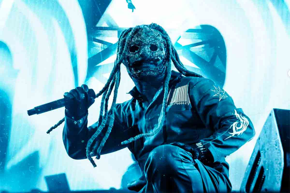 Gli Slipknot celebrano i 25 anni dal debutto con un’imponente ristampa: 40 inediti e un viaggio nel tempo per i fan