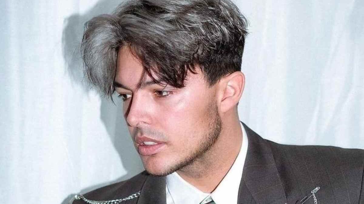 Lutto per Stash: l’ex cantante di Amici colpito da una grave perdita