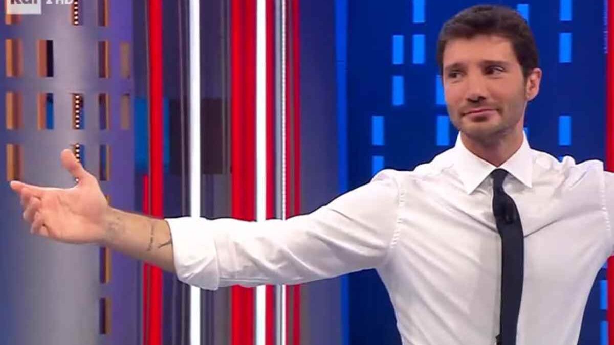 Stefano De Martino, quando torna in onda Affari Tuoi