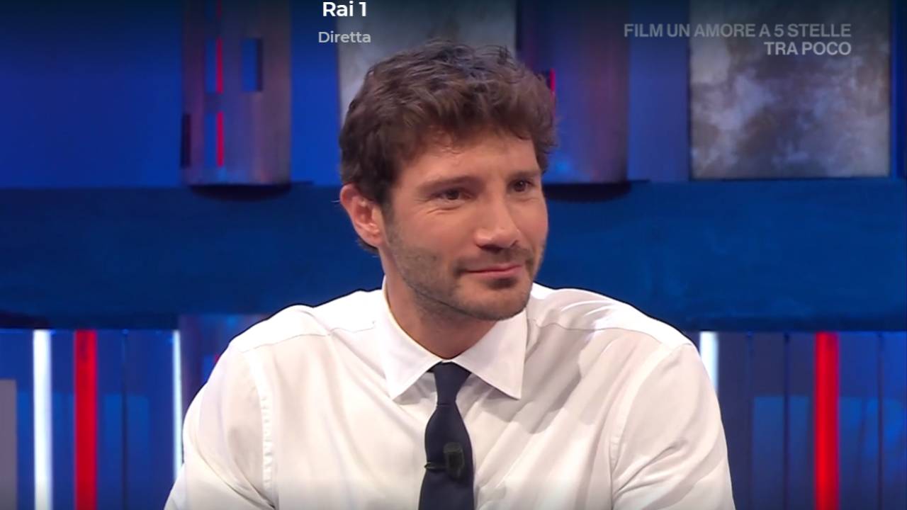 Stefano De Martino e la sua villa da 2 milioni di euro: il divieto imposto agli ospiti