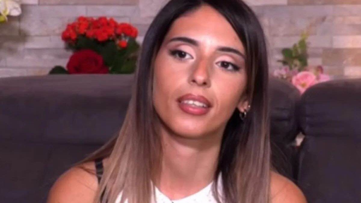 “Sta con me perché non gli faccio pagare affitto e bollette”. Valentina furiosa a Temptation Island