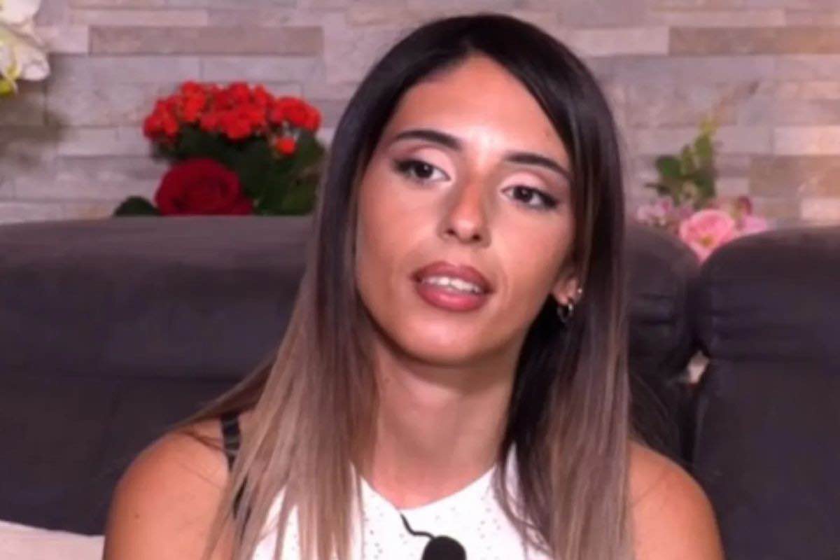 “Sta con me perché non gli faccio pagare affitto e bollette”. Valentina furiosa a Temptation Island