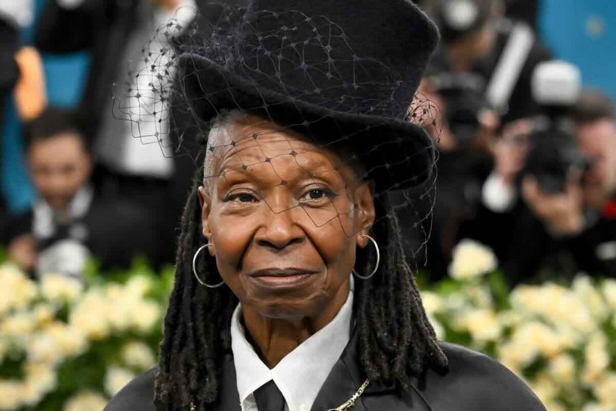 Whoopi Goldberg: età, malattia, marito e figli, dove vive, patrimonio. Tutto sull’attrice di Sister Act
