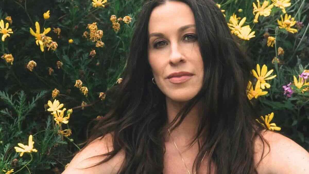 Alanis Morissette, la confessione inaspettata: cosa ha scoperto con la perimenopausa