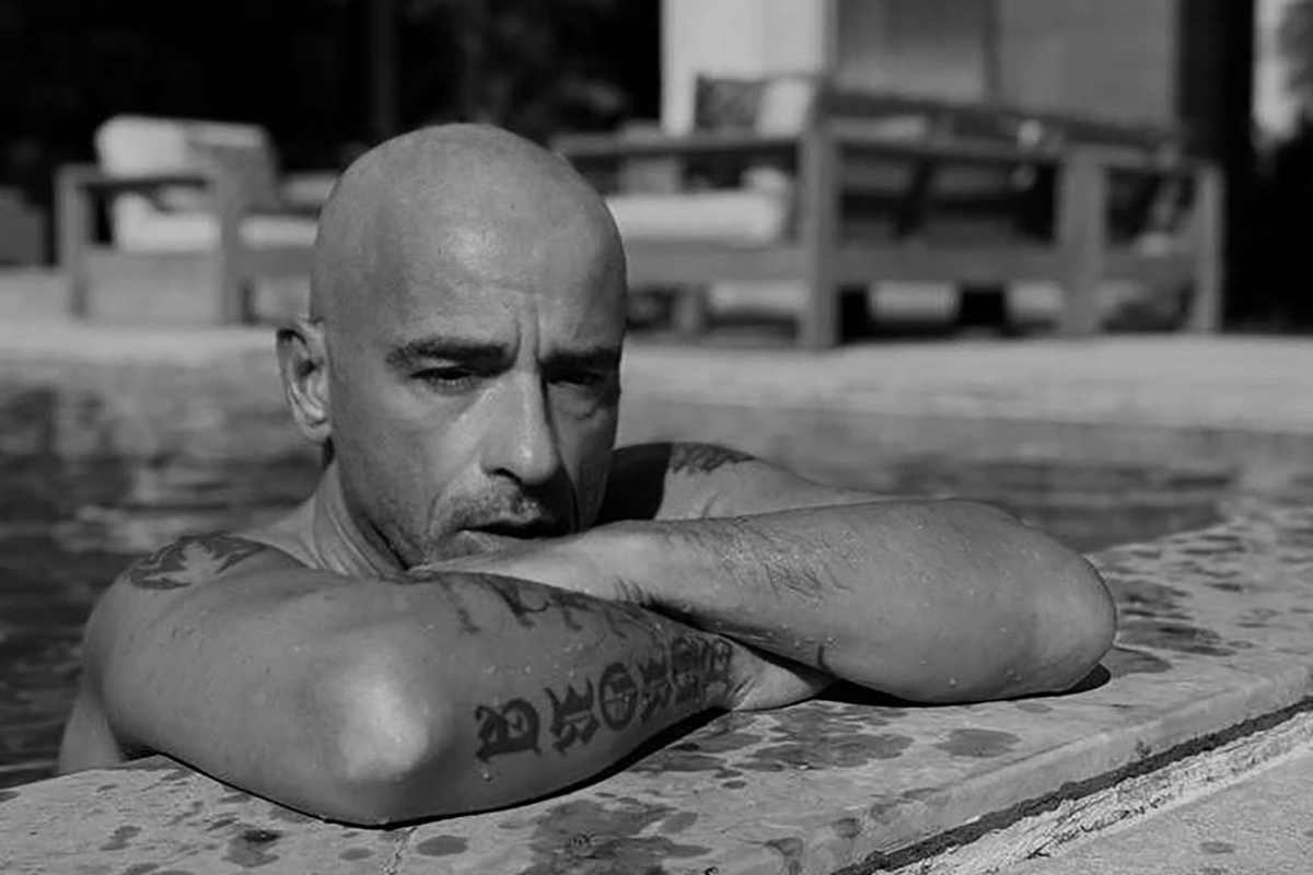 Eros Ramazzotti, non tutti lo ricordano: da bambino fece la comparsa in un celebre film di Fellini