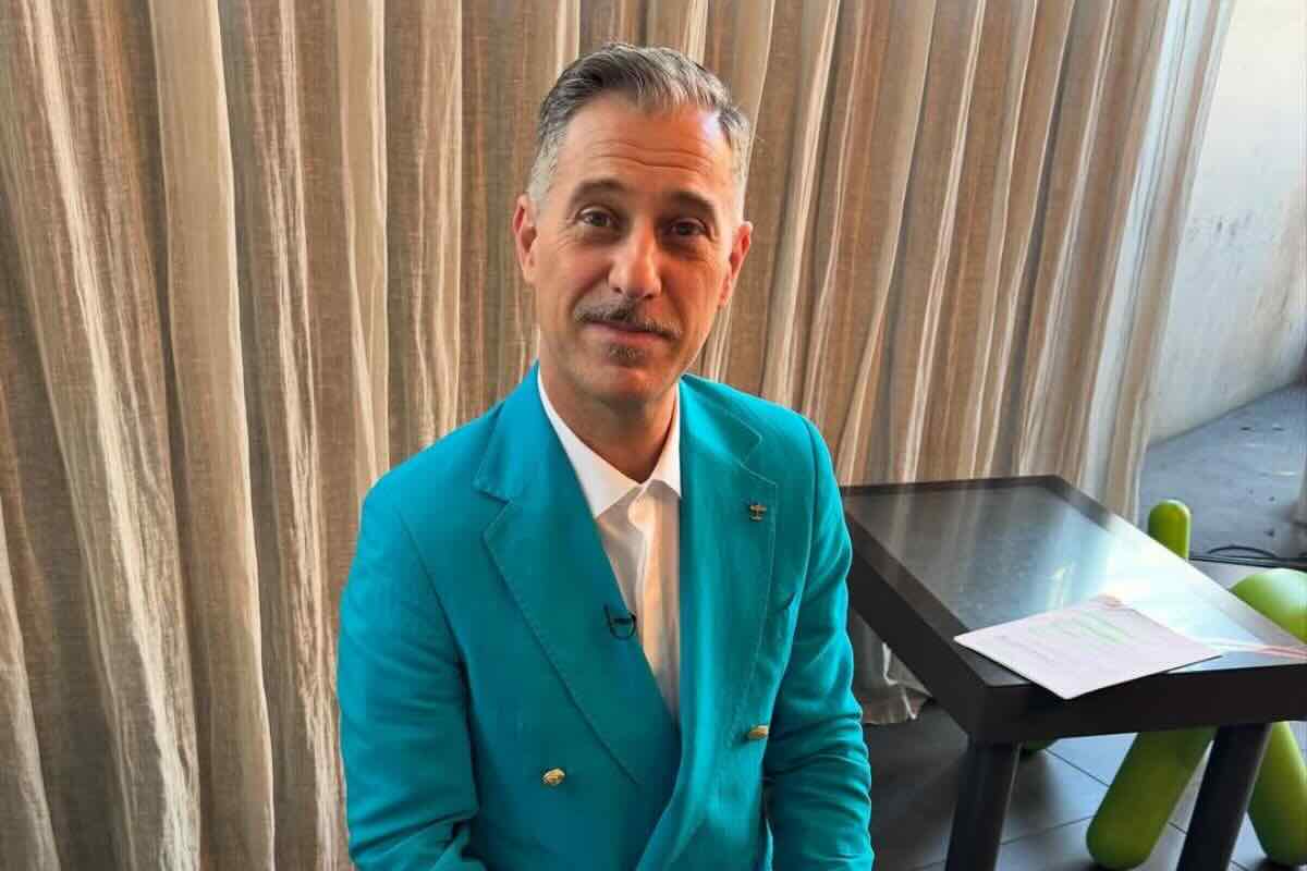 Gabriele Corsi, chi è e cosa fa la moglie: anche lei famosa