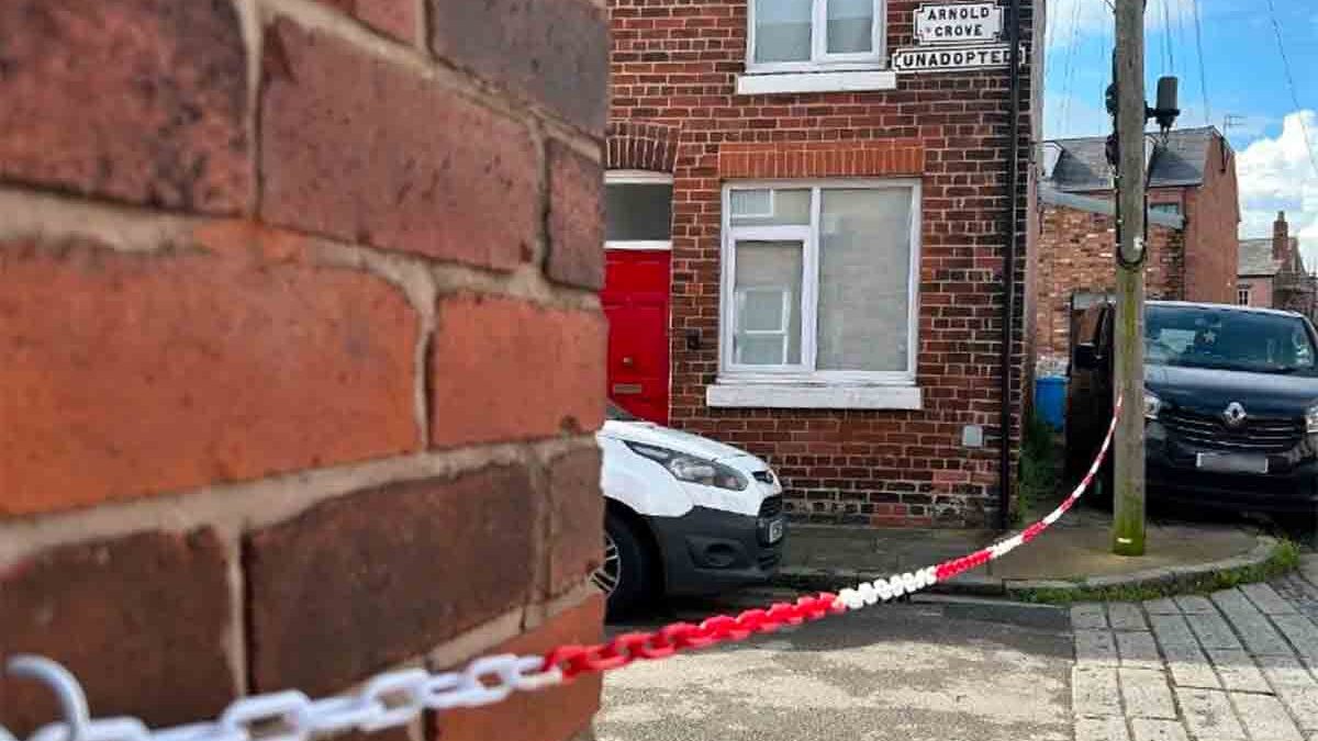 George Harrison, casa sotto assedio: i residenti di Liverpool protestano