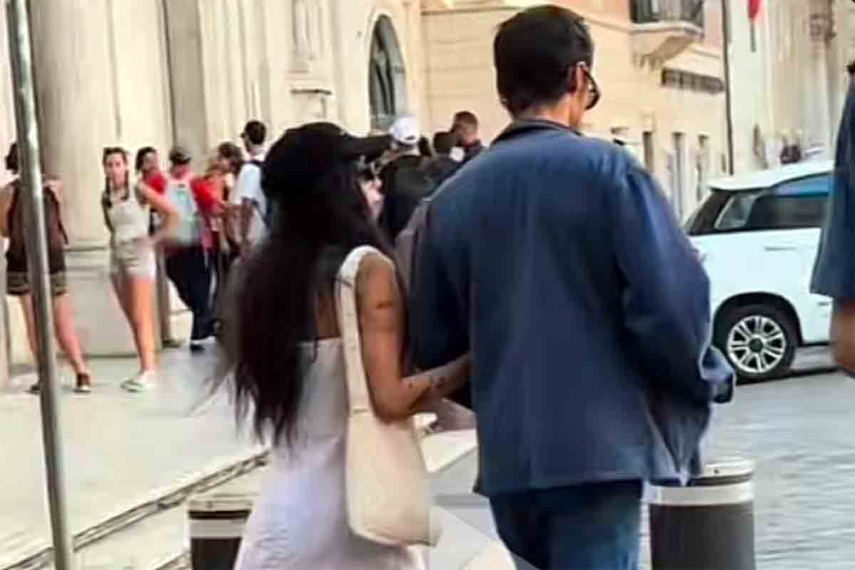 Harry Styles e Zoe Kravitz, nuovo amore? Avvistati insieme tra Londra e Roma