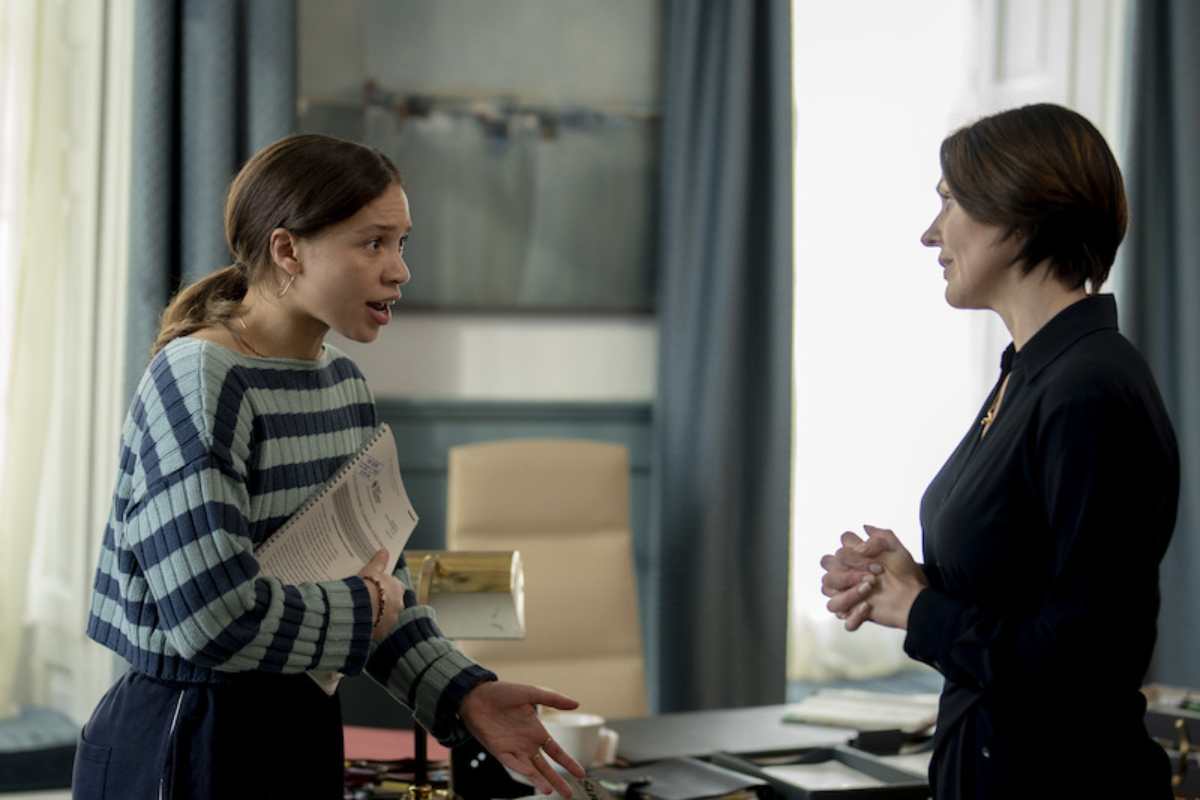 Hostage, political drama