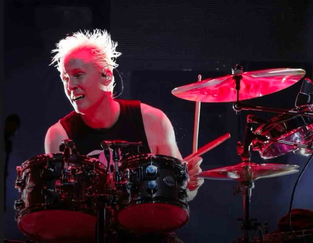 Josh Freese rompe il silenzio: “Con i Foo Fighters non mi sentivo in sintonia”