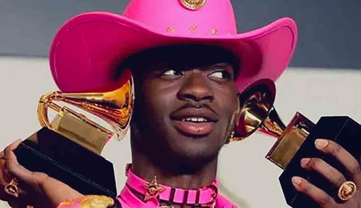 Lil Nas X arrestato e ricoverato dopo un alterco con la polizia a Los Angeles