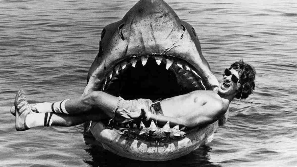 Lo Squalo compie 50 anni e torna al cinema: il cult che ha inventato il blockbuster ci fa paura come il primo giorno