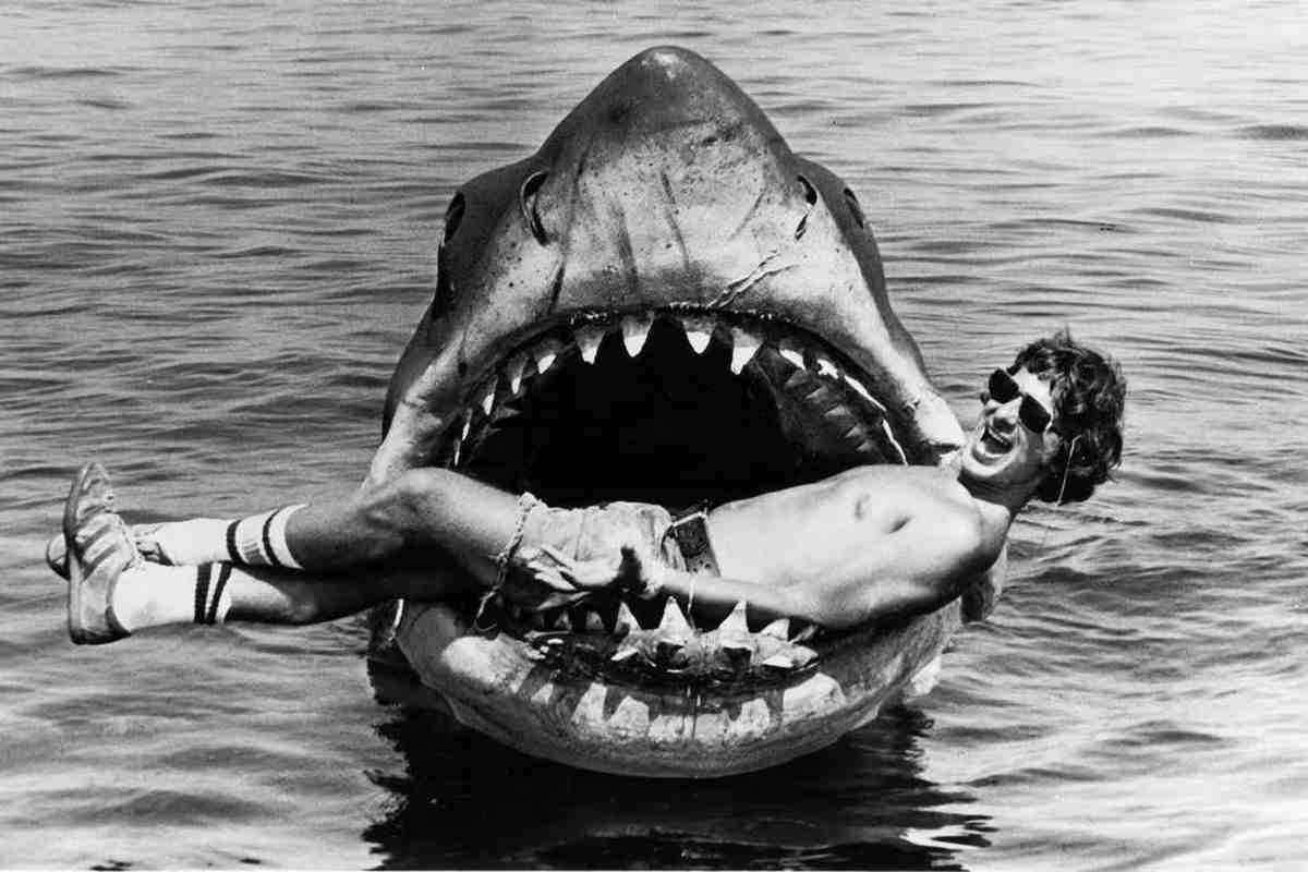 Lo Squalo compie 50 anni e torna al cinema: il cult che ha inventato il blockbuster ci fa paura come il primo giorno
