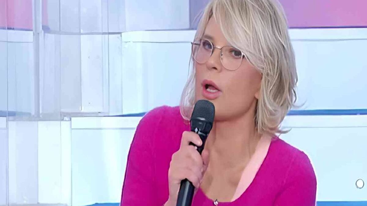 Il nuovo tronista di Uomini e Donne: chi ha scelto Maria De Filippi (il nome bomba)