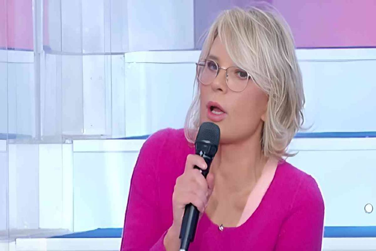 Il nuovo tronista di Uomini e Donne: chi ha scelto Maria De Filippi (il nome bomba)