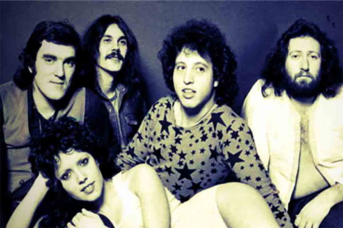 Matia Bazar, ieri e oggi: cosa fanno adesso i protagonisti della storica band genovese