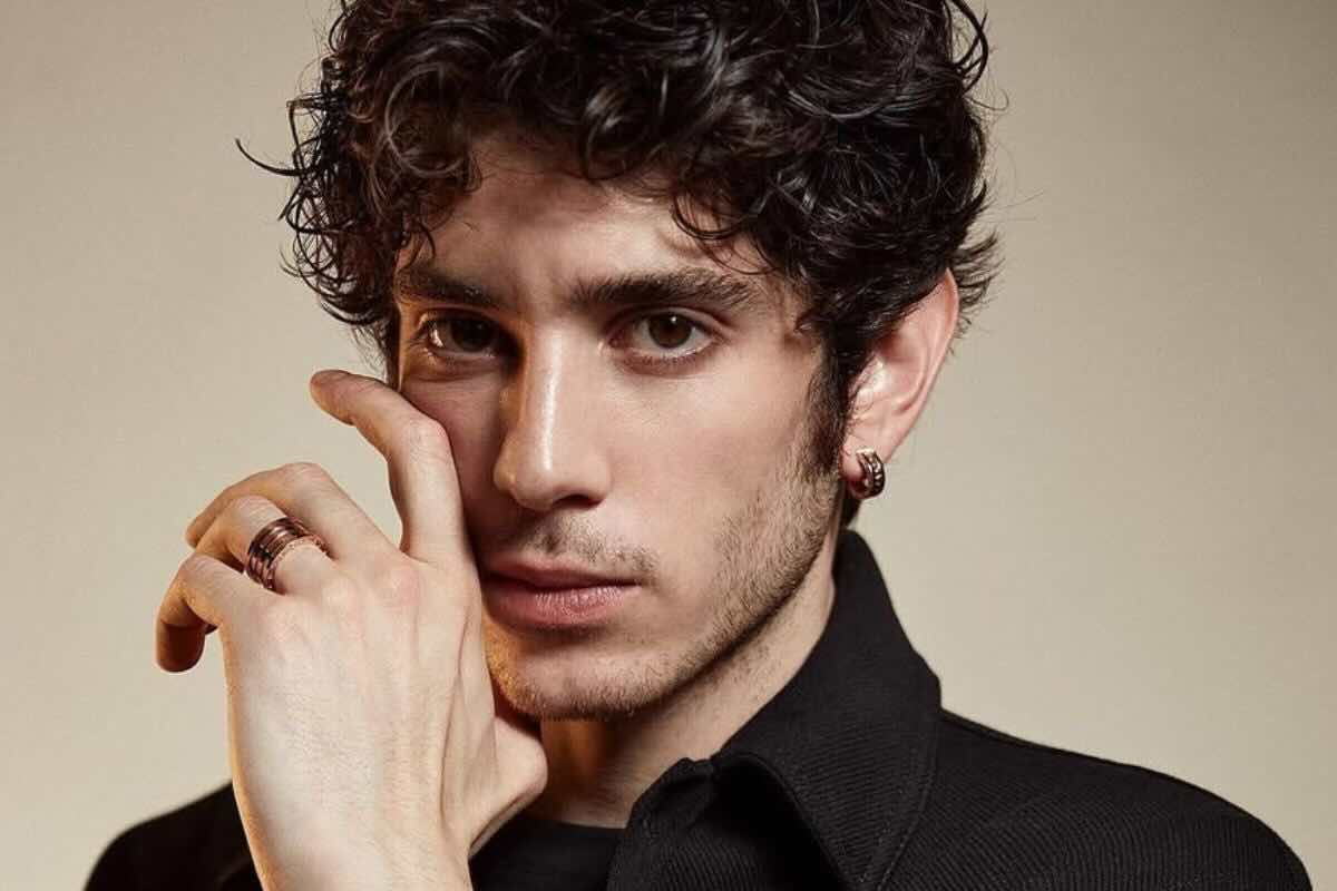Nicolas Maupas: età, fidanzata, studi, dove vive, profilo Instagram. Vita privata e carriera dell’attore di Un Professore