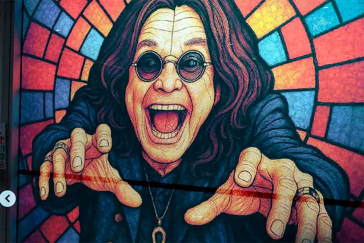 Aston Villa rende omaggio a Ozzy Osbourne: “Crazy Train” e silenzio a Villa Park