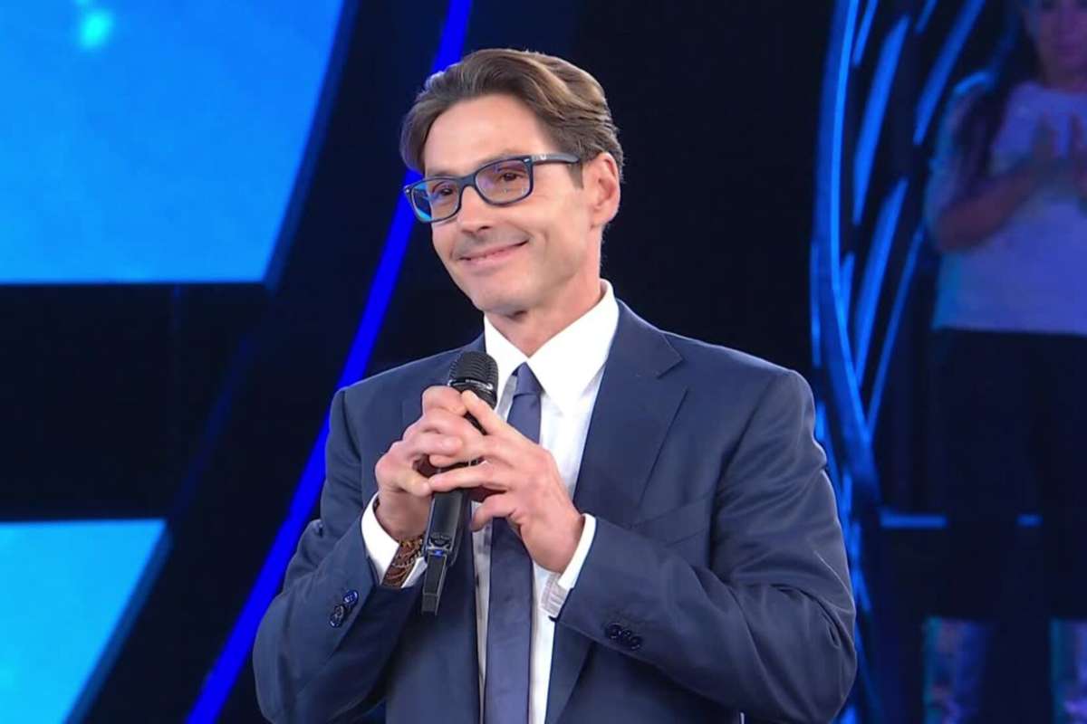 “Programma in bilico”: terremoto a Mediaset, il programma amatissimo a rischio cancellazione