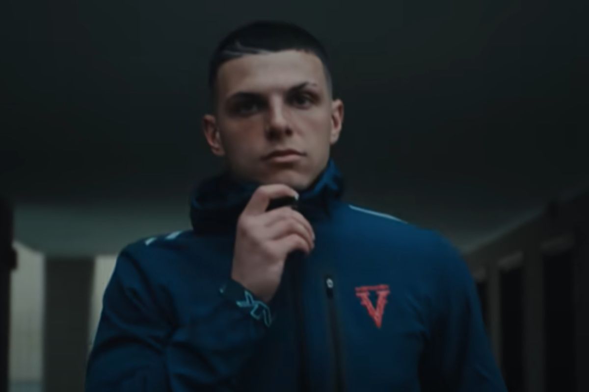 Rhove, chi è il rapper di “Shakerando” e “La Province”. Età, studi, fidanzata, incidente al mare, tutto su di lui