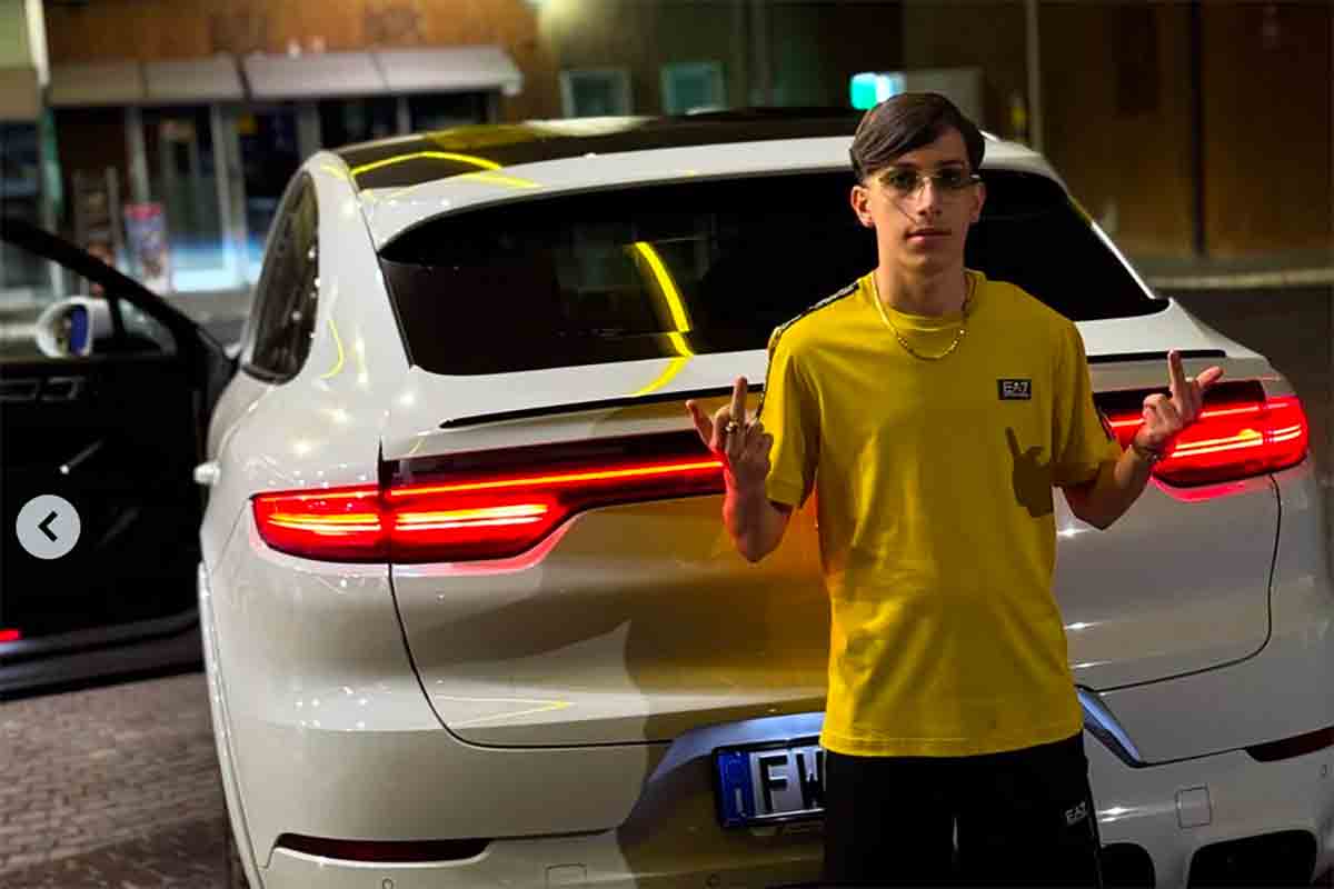 Naro, il sindaco annulla il concerto del rapper Nisi: “Inneggia al crimine e attacca lo Stato”
