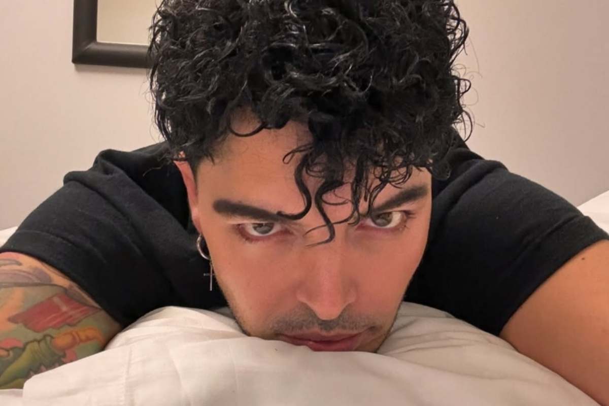 Stash dei The Kolors, chi è la bellissima compagna, madre delle sue bambine. Dolcissime parole per lei