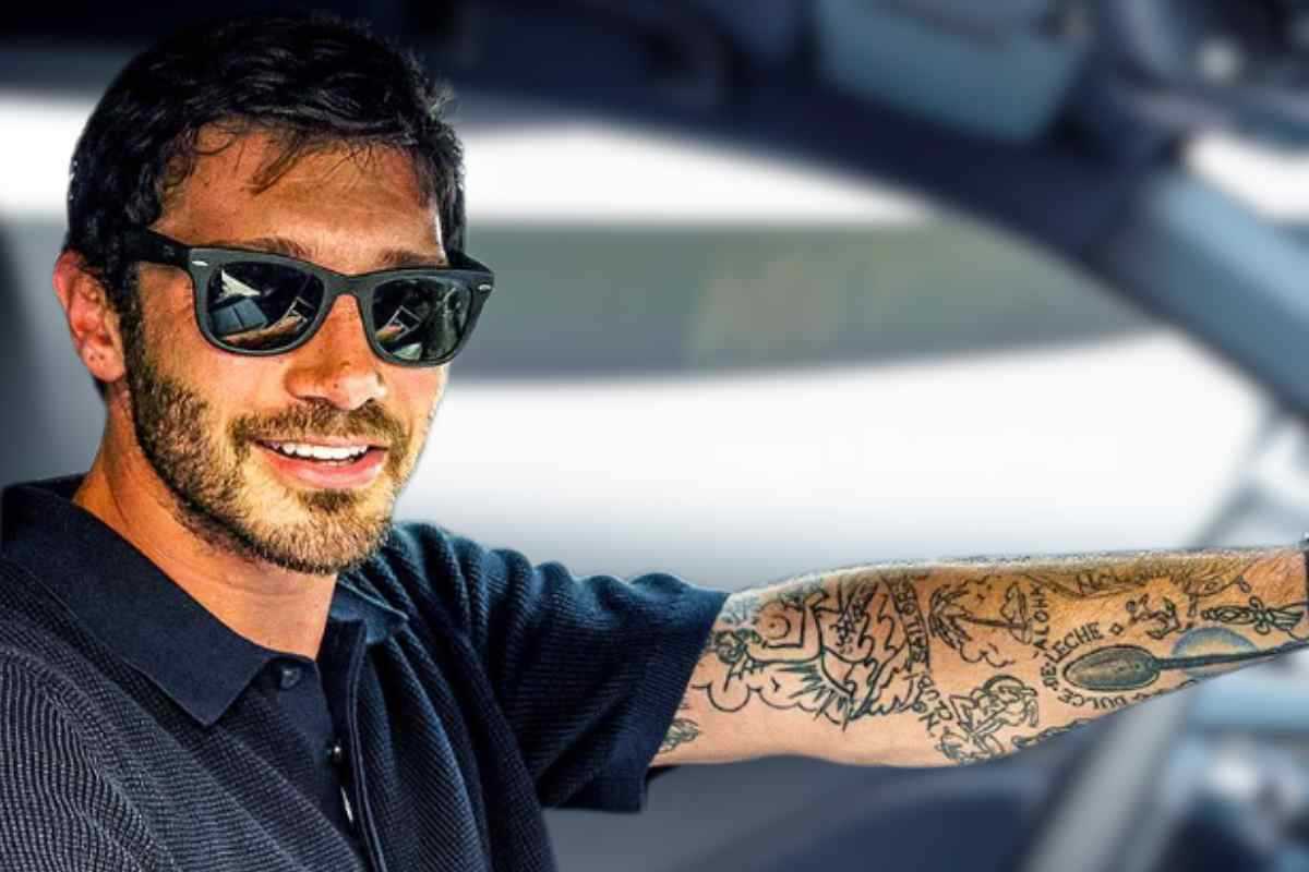 Perché Stefano De Martino ha rimosso i suoi tatuaggi: l’indiscrezione