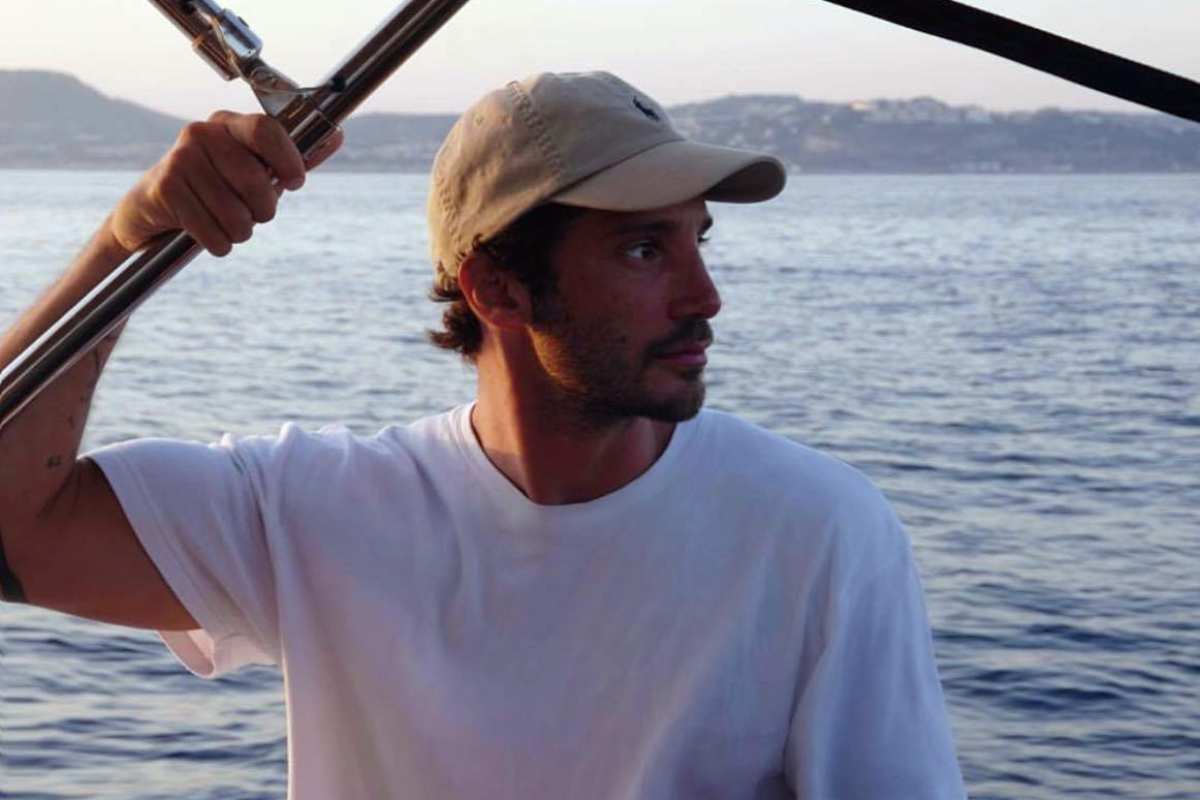 Stefano De Martino distrutto