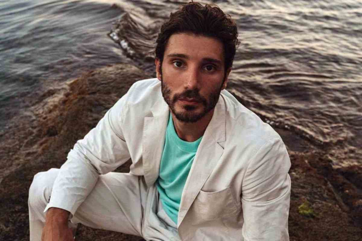 Stefano De Martino, parla l’avvocato: come sta il conduttore di Affari Tuoi