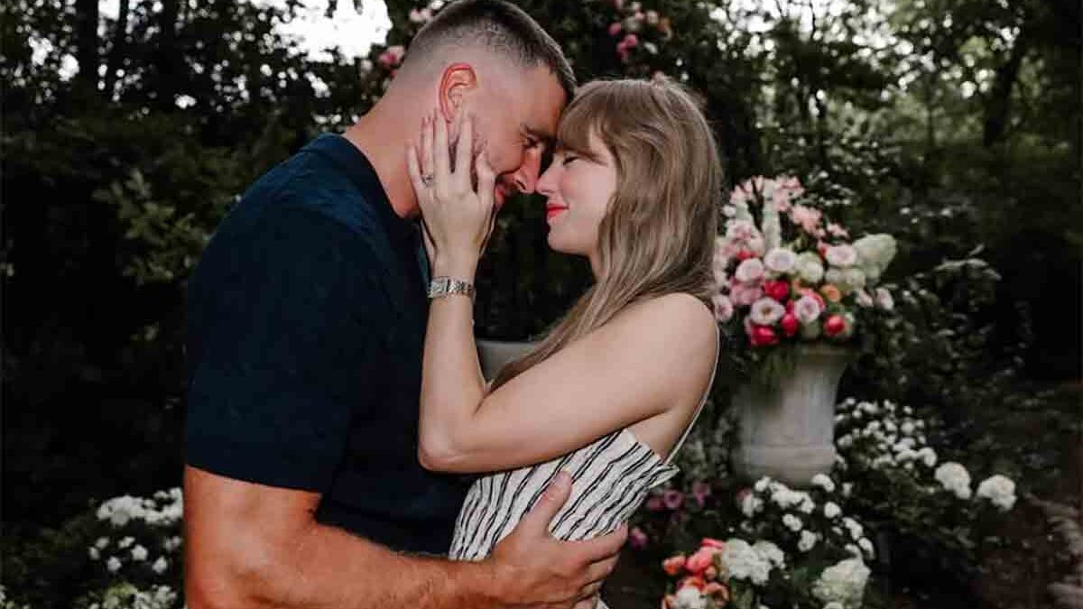Taylor Swift e Travis Kelce, il fidanzamento è ufficiale | Anello da sogno e l’ammissione “Ci sposiamo”