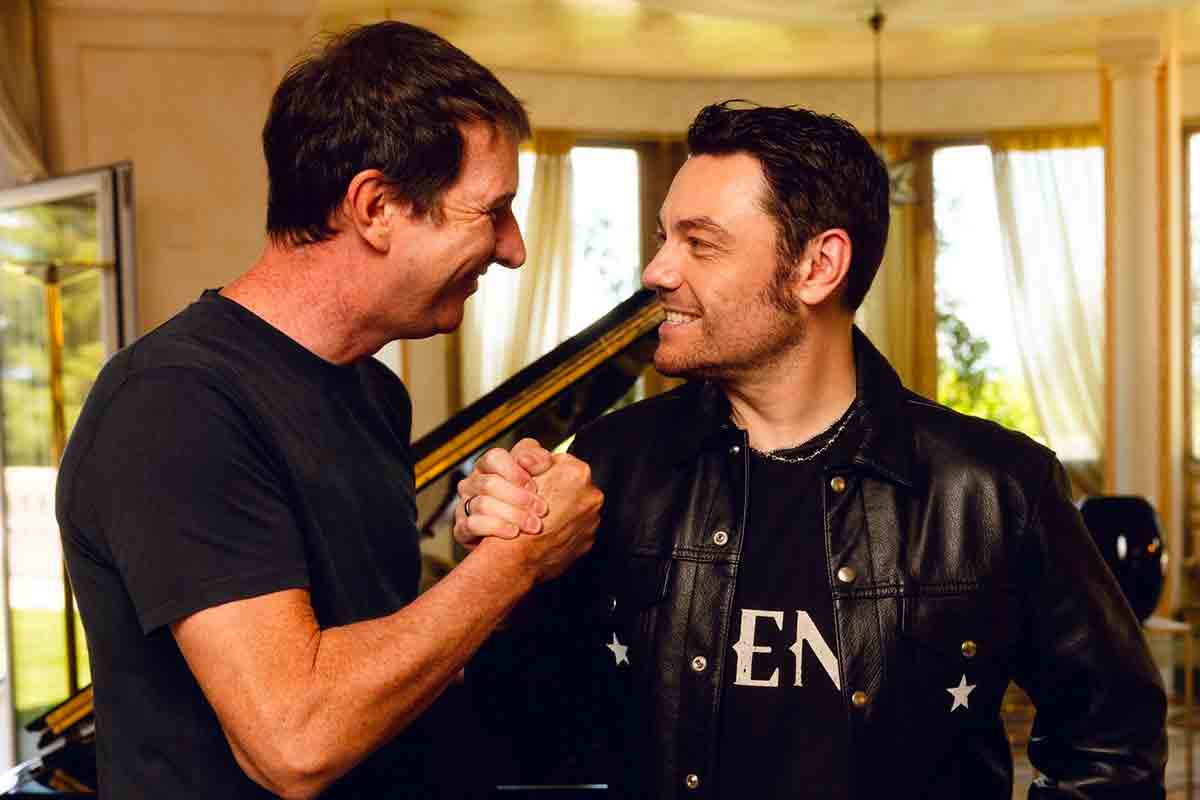 Tiziano Ferro cambia tutto e approda in Sugar: un nuovo capitolo per la carriera del cantante