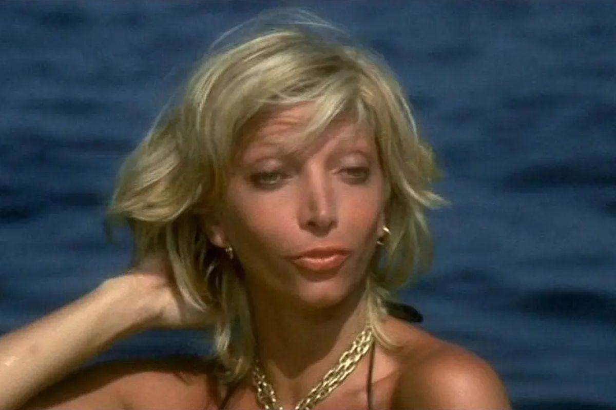 Travolti da un insolito destino nell'azzurro mare d'agosto