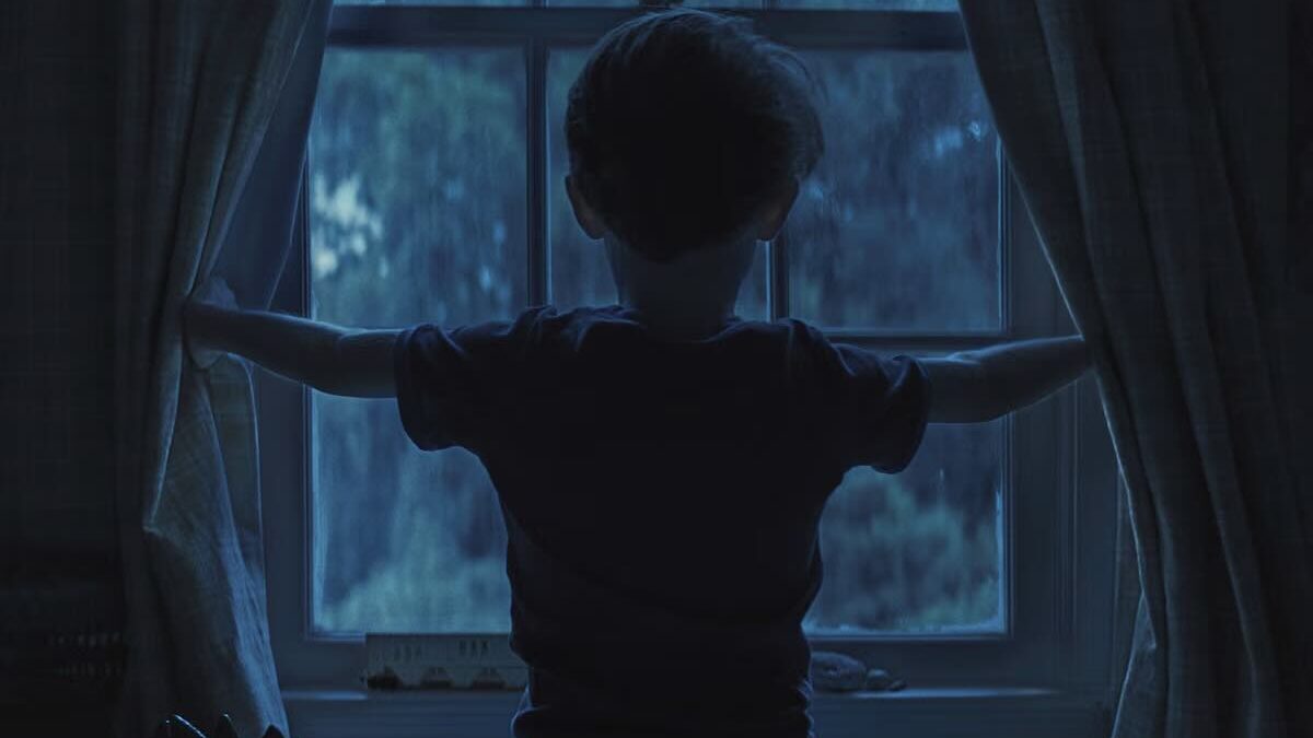 Weapons tra horror, thriller, e favola nera: trama, cast, quando esce