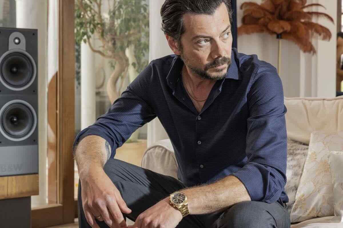 Alvaro Morte torna con una nuova serie: il thriller spagnolo di Netflix più atteso