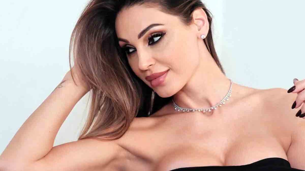 Anna Tatangelo, gender reveal a Verissimo: “Arriva una principessa” | Il nome della bimba in anteprima