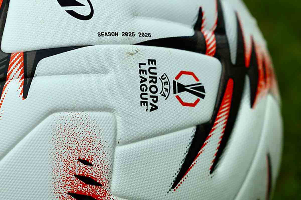 Europa League, Aston Villa–Bologna: debutto “pesante” a Villa Park per i rossoblù