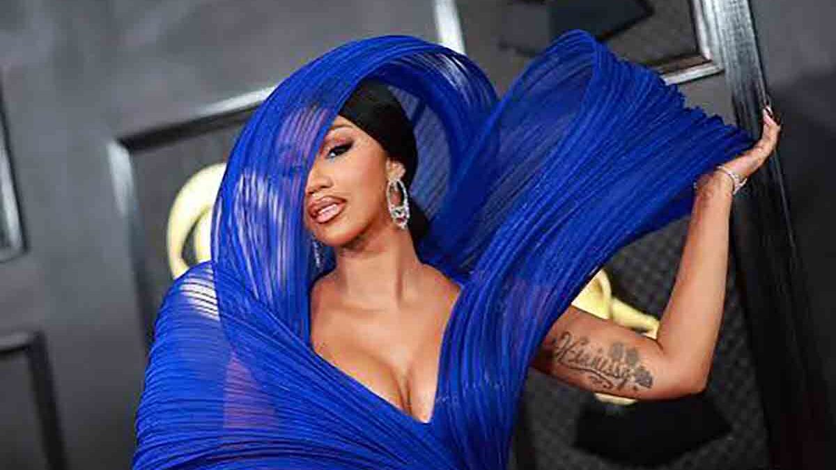 Cardi B annuncia la gravidanza a CBS Mornings: album “Am I the Drama?” il 19 settembre e tour arena nel 2026