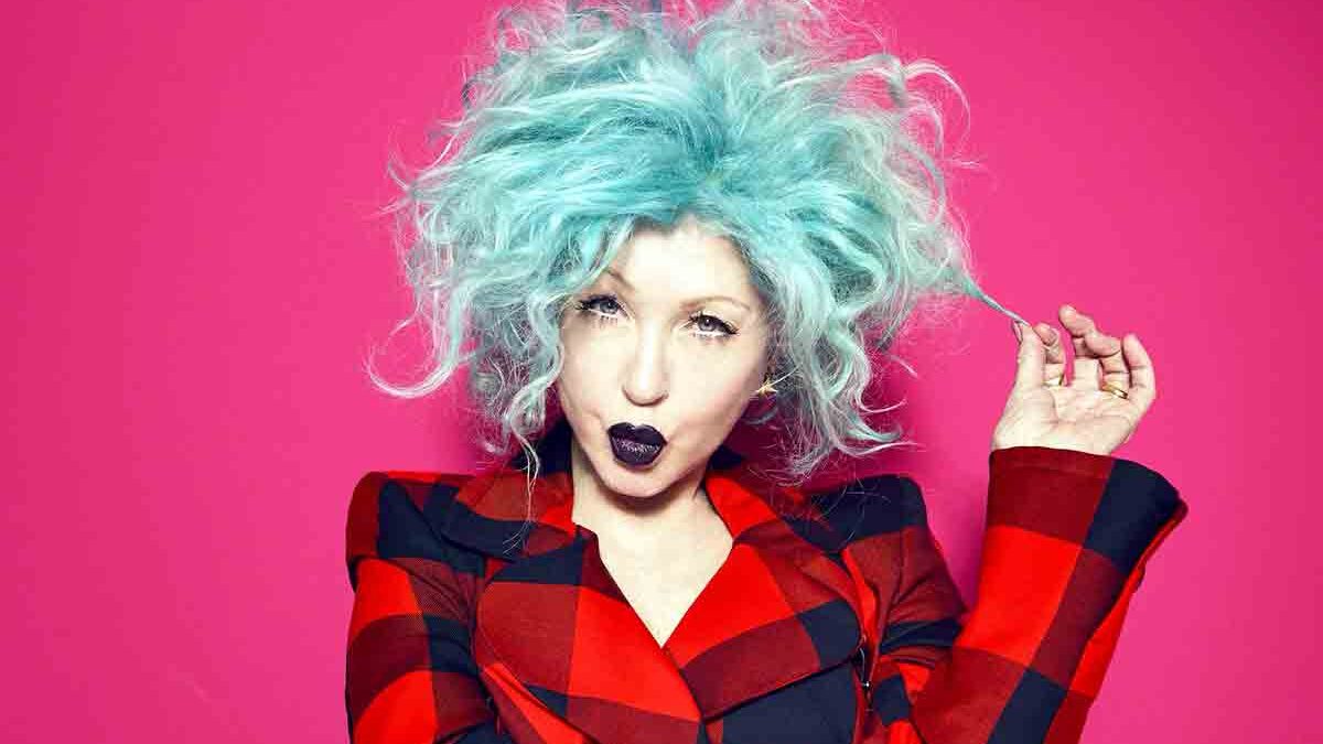Cyndi Lauper, gran finale al Hollywood Bowl: con lei Joni Mitchell, Cher, SZA e John Legend | VIDEO