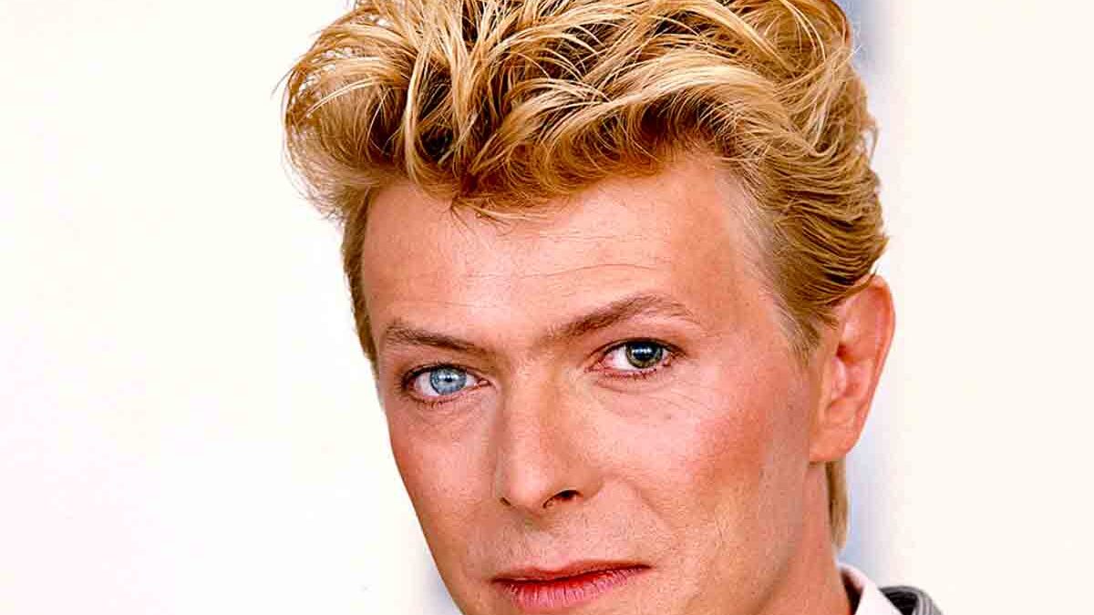 David Bowie, l’ultimo segreto: il musical settecentesco rimasto incompiuto