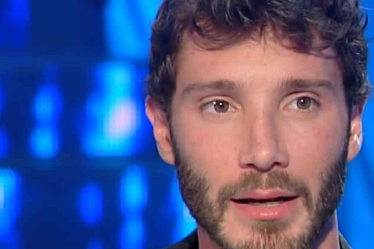 cosa è accaduto tra caroline tronelli e stefano de martino