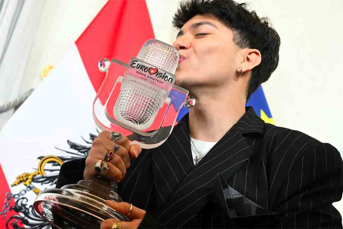 Eurovision, il vincitore 2025, l'austriaco JJ