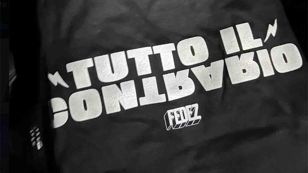 Fedez chiede scusa a Jannik Sinner: cosa ha detto al Forum, l’accoglienza del pubblico