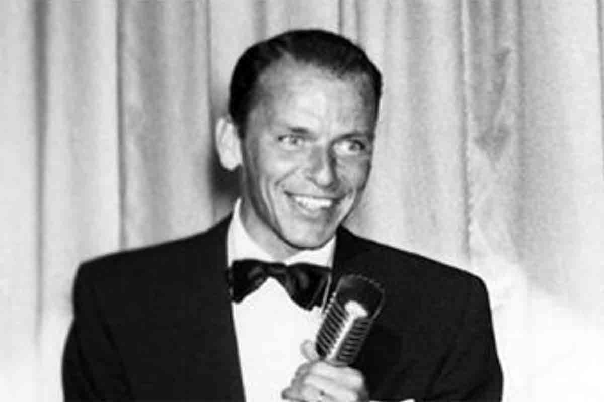 Frank Sinatra, torna in vinile per i 70 anni di ‘In the Wee Small Hours’