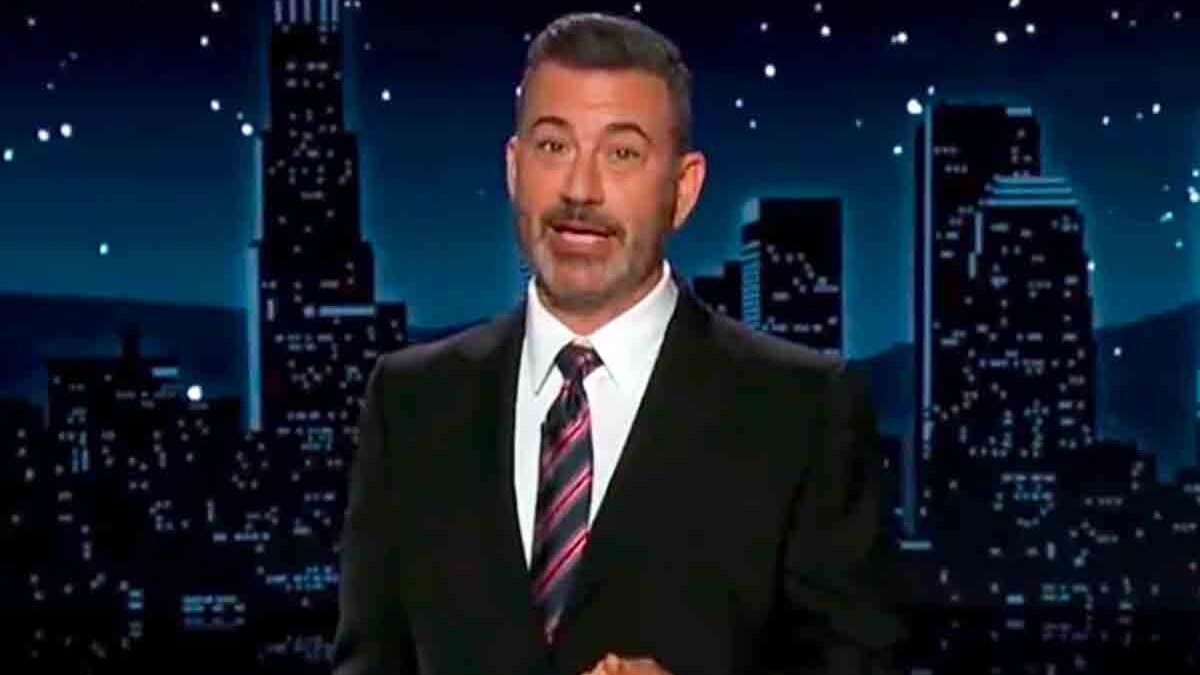 Jimmy Kimmel torna in tv e sfida Trump: “La libertà di parola non si cancella”