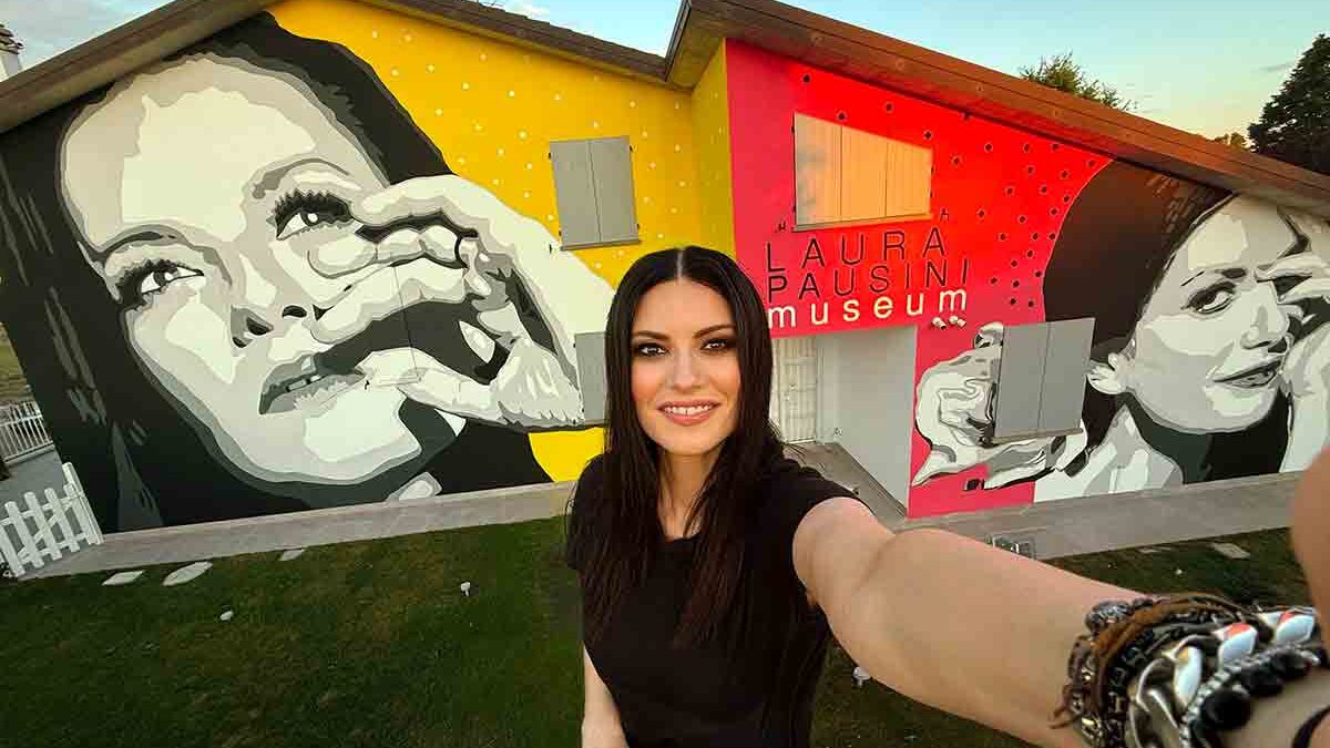 Laura Pausini sul “caso Grignani”: “C’è qualcos’altro dietro” | Il caso andrà in tribunale