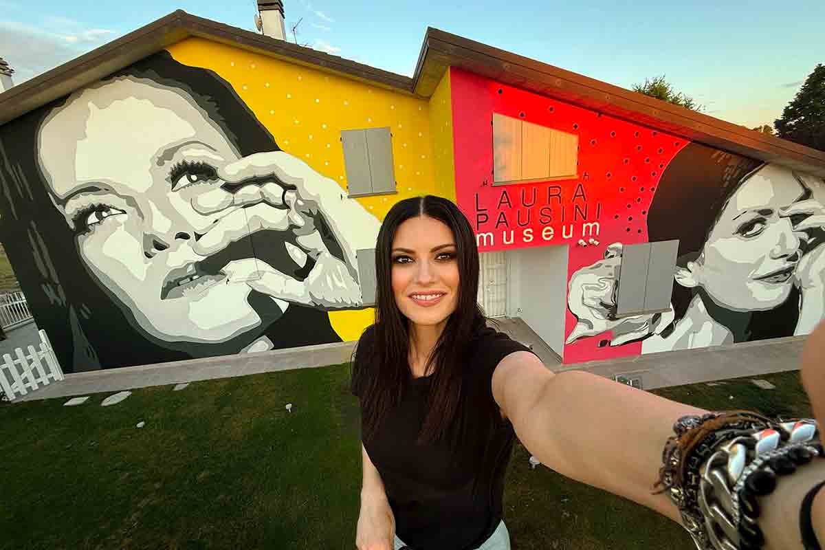 Laura Pausini sul “caso Grignani”: “C’è qualcos’altro dietro” | Il caso andrà in tribunale