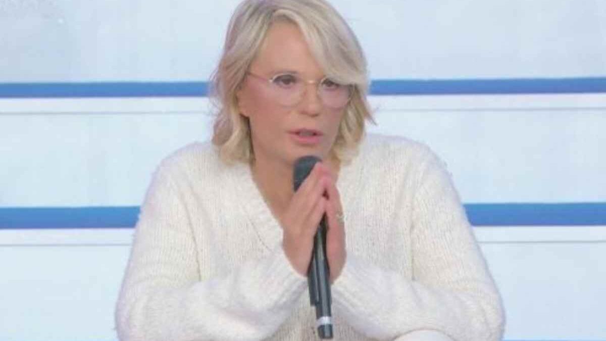 Uomini e Donne, ex cavaliere parla dopo mesi di silenzio: “Ho una patologia devo curarmi”