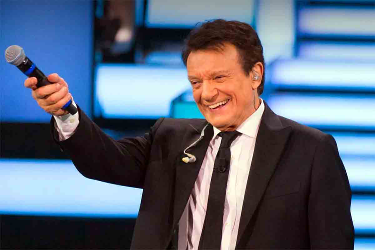 Massimo Ranieri è vivo e sta bene: smontata la bufala sulla “morte” del cantante